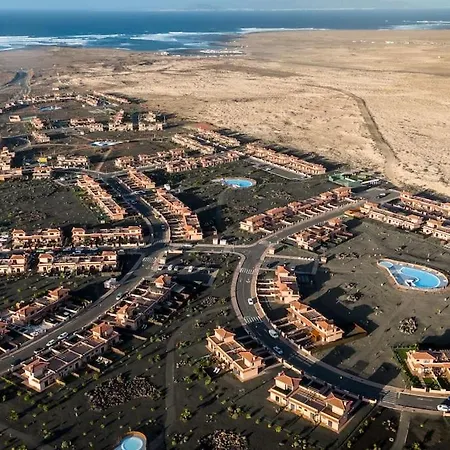 La Caleta Con Piscina Terraza Jardines Privados Terraza Y Wifi