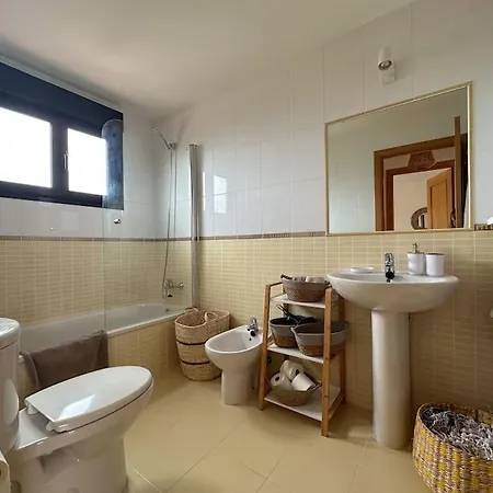 La Caleta Con Piscina Terraza Jardines Privados Terraza Y Wifi Holiday home *