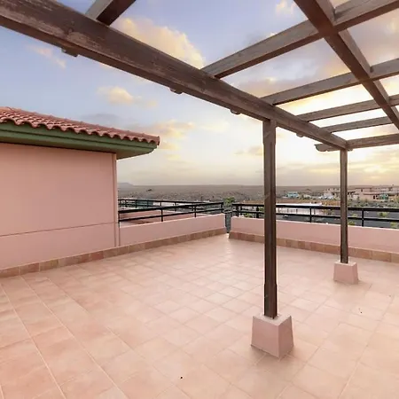 La Caleta Con Piscina Terraza Jardines Privados Terraza Y Wifi בית נופש *