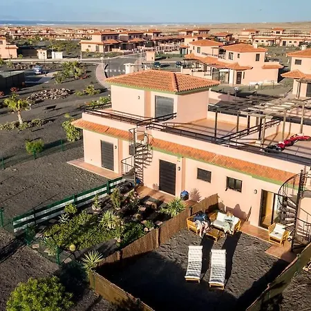 La Caleta Con Piscina Terraza Jardines Privados Terraza Y Wifi בית נופש *