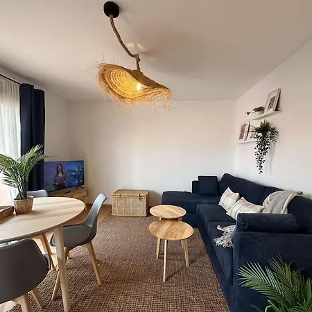 La Caleta Con Piscina Terraza Jardines Privados Terraza Y Wifi Vakantiehuis