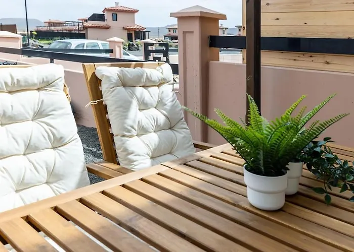 La Caleta Con Piscina Terraza Jardines Privados Terraza Y Wifi Corralejo