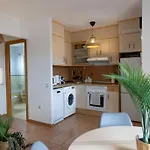 La Caleta Con Piscina Terraza Jardines Privados Terraza Y Wifi Hébergement de vacances *