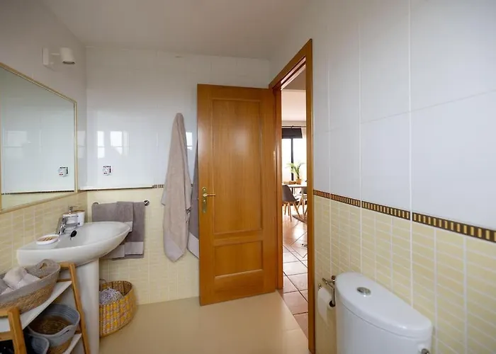 La Caleta Con Piscina Terraza Jardines Privados Terraza Y Wifi * コラレホ