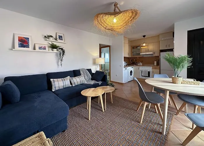 La Caleta Con Piscina Terraza Jardines Privados Terraza Y Wifi 別荘 コラレホ