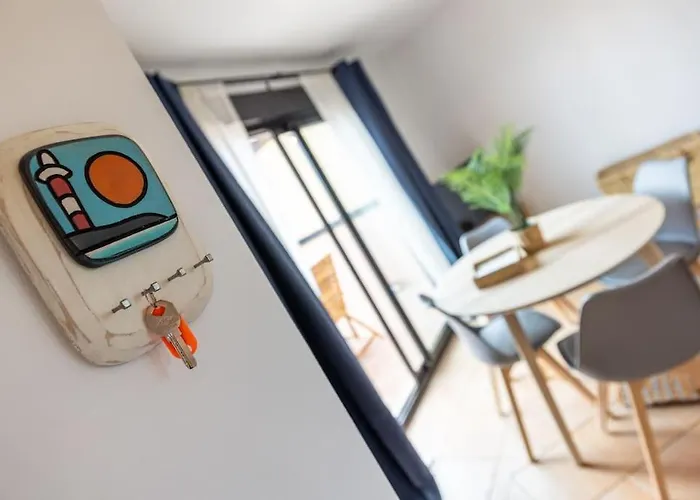 別荘 La Caleta Con Piscina Terraza Jardines Privados Terraza Y Wifi