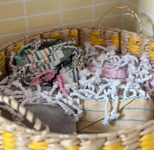 別荘 La Caleta Con Piscina Terraza Jardines Privados Terraza Y Wifi