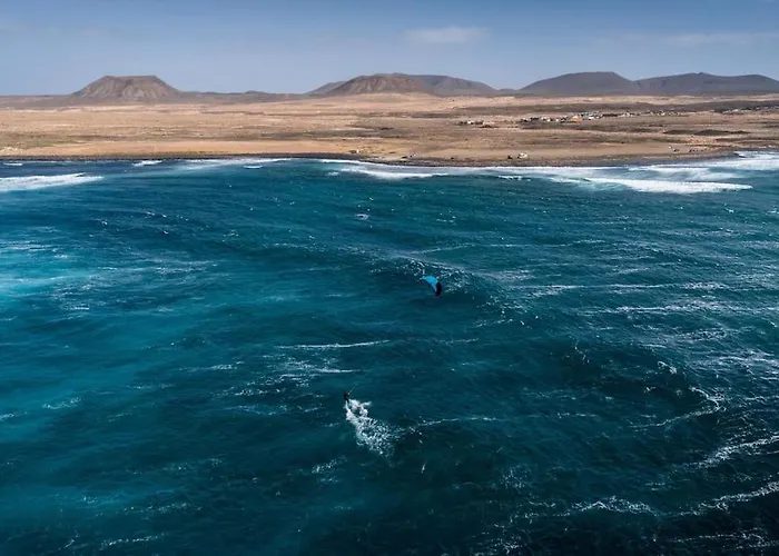 La Caleta Con Piscina Terraza Jardines Privados Terraza Y Wifi *